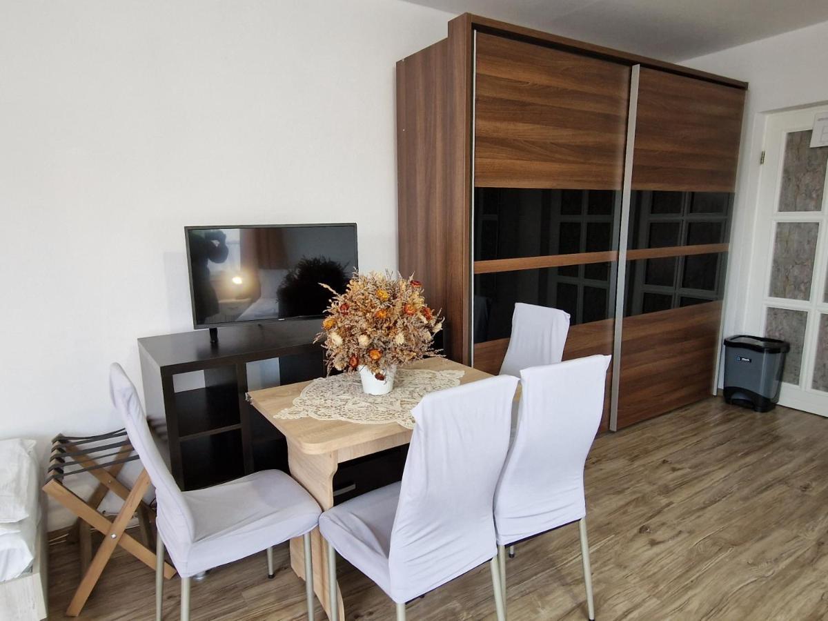 Sepsi Relax Hotel Sfântu Gheorghe Bagian luar foto