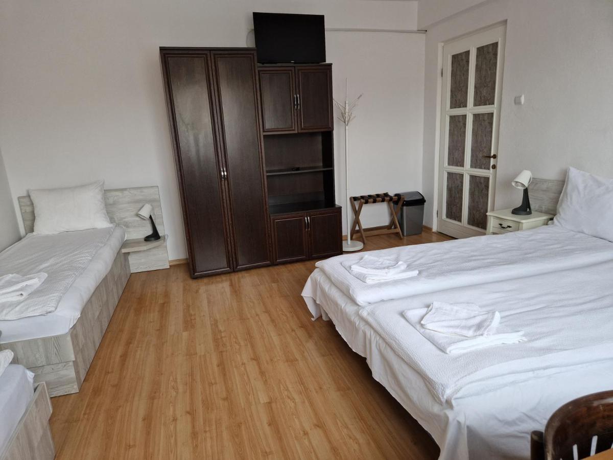Sepsi Relax Hotel Sfântu Gheorghe Bagian luar foto
